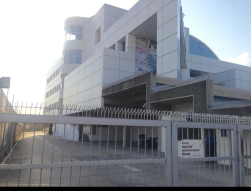 Imagen 20 de 21 de Alquilo Oficinas Distintos Metrajes En Moderno Edificio Puerto La Cruz, Av. Municipal