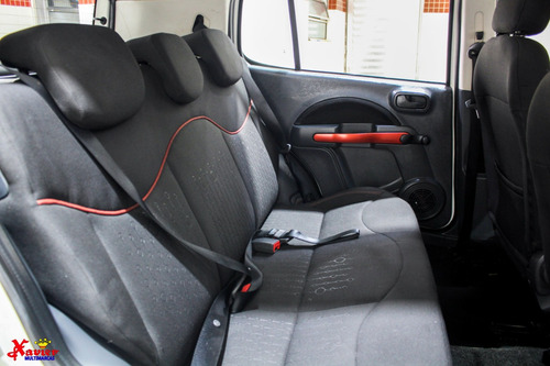 Fiat Uno 1.4 Sporting Flex 5p
