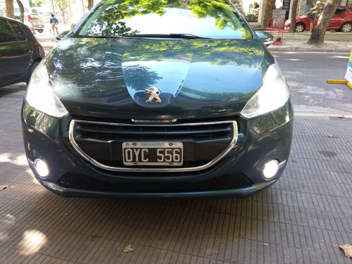 Peugeot 208 1.5 Allure Touchscreen 2015