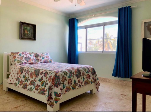 Se Vende Apto A Solo Pasos De La Playa