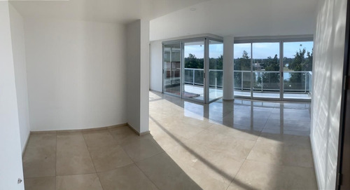 Imagen 2 de 8 de Departamento En Venta De 3 Dormitorios C/ Cochera En Fisherton