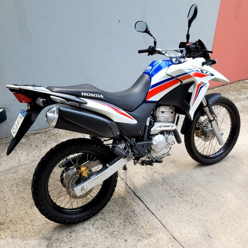 Imagen 3 de 11 de Honda Xre 300 Rally