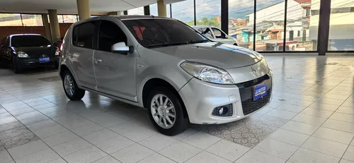Renault Sandero 1.6 Dynamique 90 hp