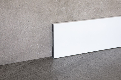 Zocalo Sustentable Eps Simple Blanco 100x13x2400 Mm Moldumet Blanco