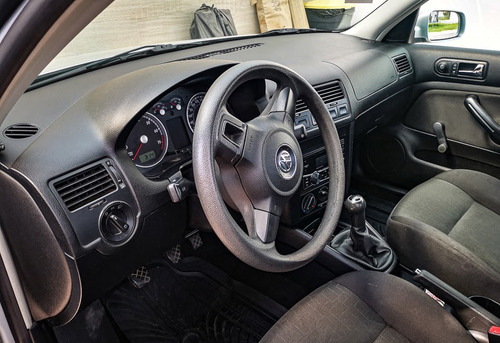 Imagen 9 de 15 de Volkswagen Jetta Clasico 2015
