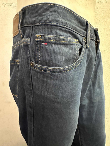 Pantalón De Jean Tommy Hilfiger Relaxed Talle 32x30 (Usado)