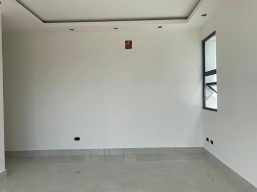 Espectacular Vivienda Ubicada En Un Residencial Cerrado