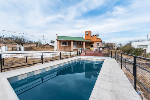 Casa En Venta Con Increíbles Vistas En Estancia Vieja Vcp