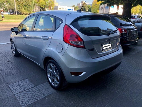 Ford Fiesta Kinetic Titanium 1.6 2011 Única Mano Gonzaarram