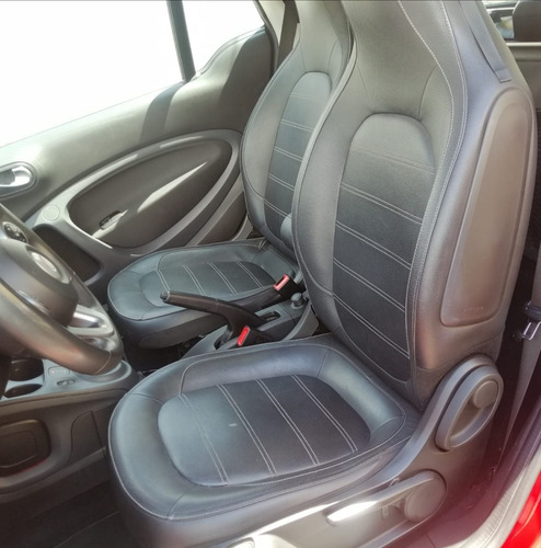 Imagen 11 de 15 de Smart Fortwo Prime Turbo 1.0 Ta 2017 Negro / Rojo