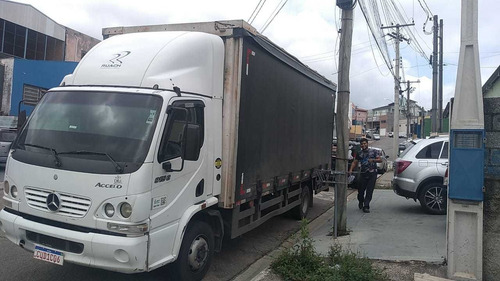 Imagem 2 de 4 de Acesso 915.c M .benz/915.c