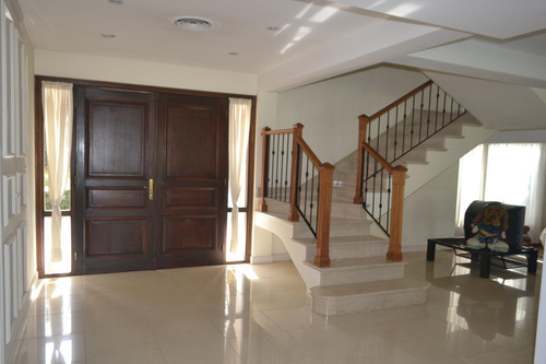 Casa En Venta En Barrio Santa Ana, Moreno