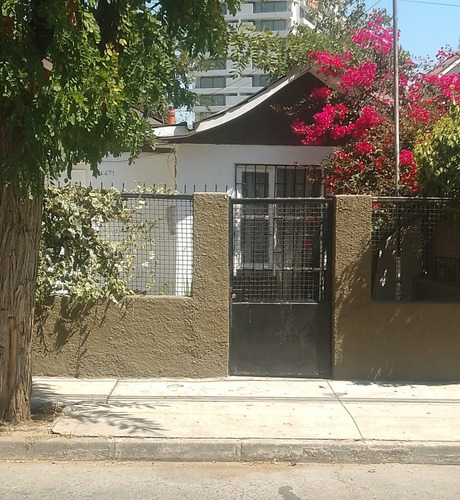 Hermosa Casa Con Espacioso Terreno En La Mejor Ubicación
