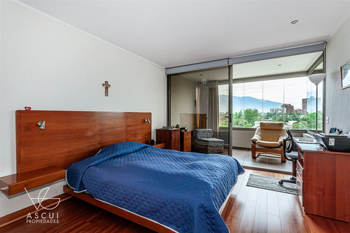 Amplio Departamento En Venta De 3 Dorm. En Las Condes