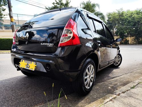 Renault Sandero 1.0 16v Expression Hi-flex 5p