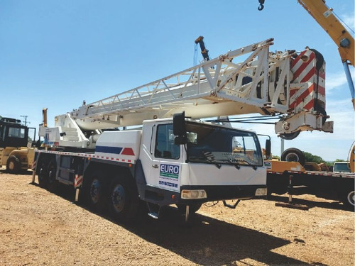Imagem 3 de 13 de Guindaste Capacidade 75ton , Marca Zoomlion Ano 12/12 - 2715