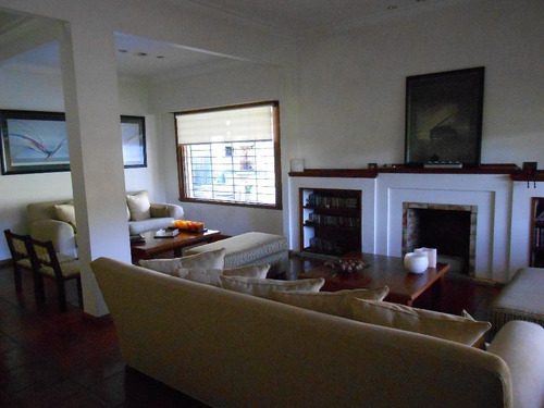 Imagen 6 de 14 de Chalet En Venta En Villa Udaondo