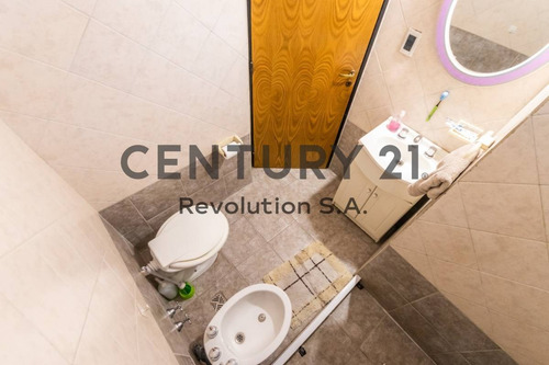 Imagen 17 de 22 de En Venta - Duplex De Un Dormitorio Con Balcón, Al Frente - Pichincha, Rosario