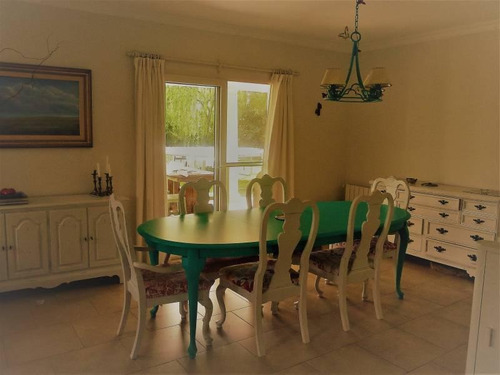 Pilar Del Este, Los Jazmines, Oportunidad Muy Buena Casa Excelente Ubicación , 3 Dormitorios Con Dependencia