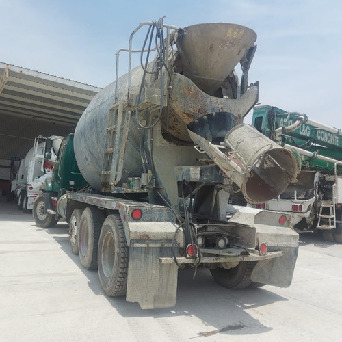 Imagen 8 de 18 de Hormigonera Sterling L9500, Camión Olla Para Concreto 8m3