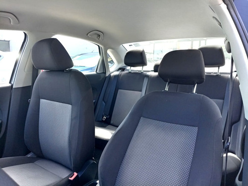 Volkswagen Vento 1.6 Starline At