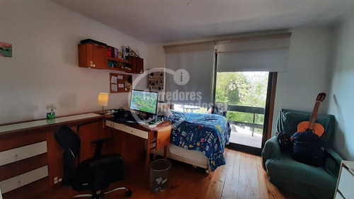Casa En Venta De 7 Dorm. En Santo Domingo