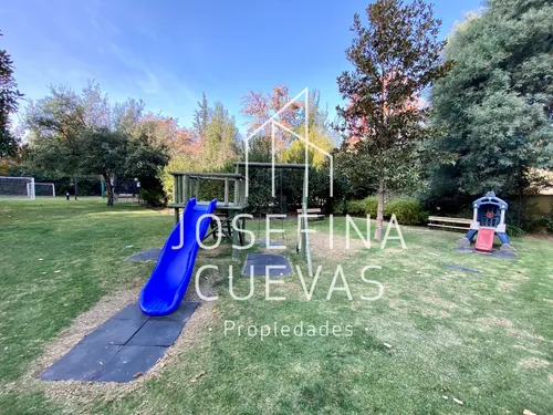 Avenida Las Condes, Mall Sport, La Cabaña. Las Condes