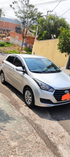 Imagem 4 de 10 de Hyundai Hb20 2016 1.0 Comfort Plus Flex 5p