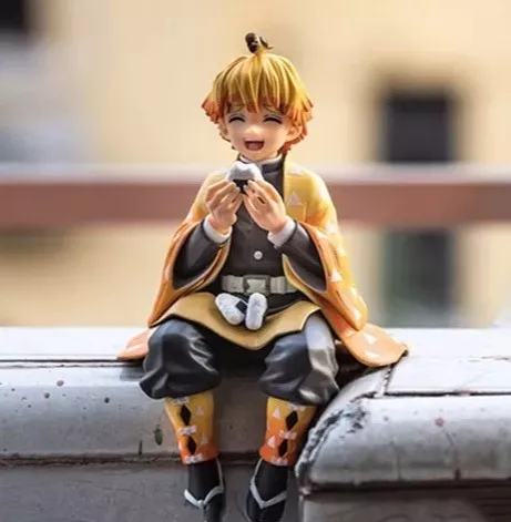 Kimetsu No Yaiba Zenitsu Comiendo Onigiris Figura En Caja