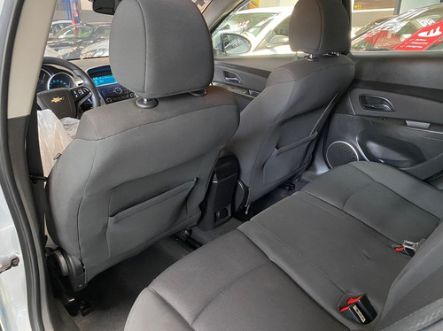 Imagem 11 de 15 de Chevrolet Cruze 1.8 Lt 16v Sedan 2012