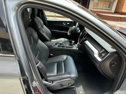 Volvo XC60 2.0 T5 Awd Momentum