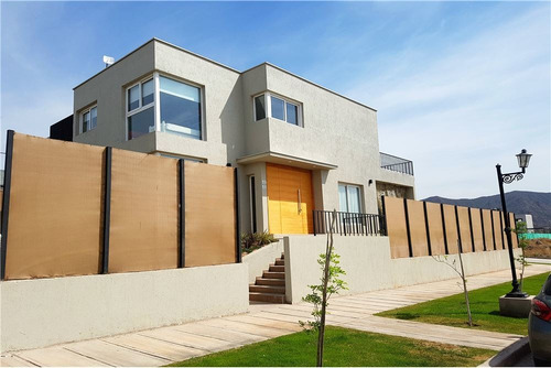 Venta De Casa En B° La Bastilla