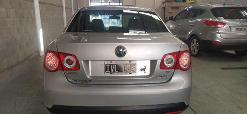 Volkswagen Vento 1.9 I Luxury 2010