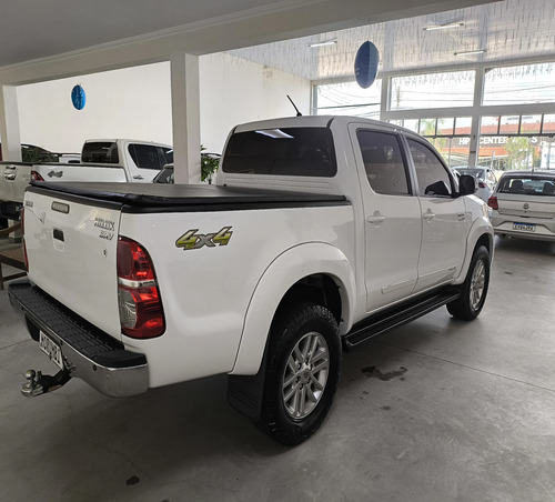 Toyota Hilux 2.7 SRV 4X4 CD 16V FLEX 4P AUTOMÁTICO