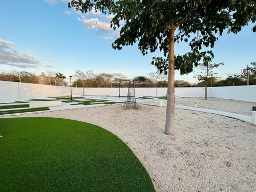 Casa De Una Planta Equipada Y Amueblada De Tres Habitaciones Y Piscina