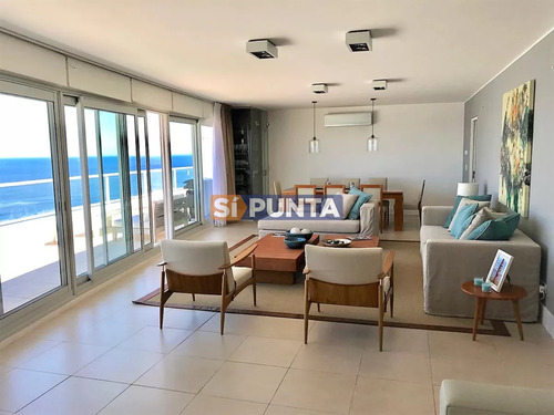 Apartamento Penthouse, 4 Dormitorios Y Dependencia, Brava, Punta Del Este, Venta