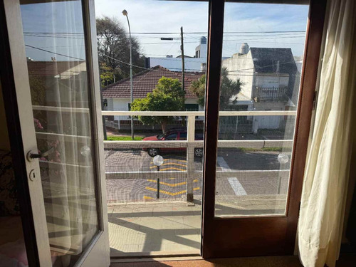 Ph 2 Ambientes Al Frente Con Balcon Parque Luro