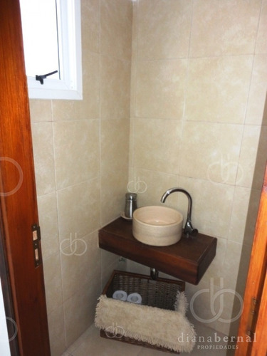 Imagen 9 de 14 de Punta Del Este, Casa Moderna De 2 Dormitorios.