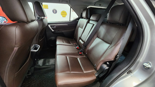 Imagen 8 de 25 de Toyota Sw4 Srx 2020 At 2.8 At 4x4 Smart Garage