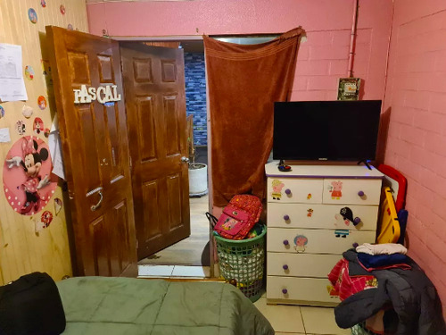Casa Con 3 Locales Comerciales Regularizados, Funcionando