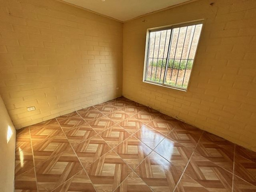 Casa En Venta De 2 Dorm. En Maule