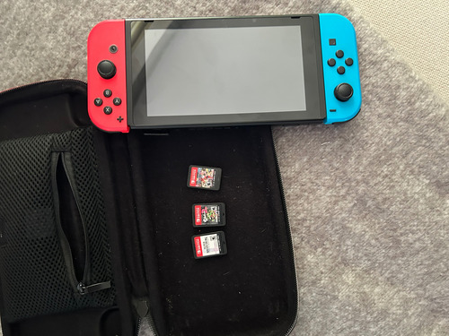 Nintendo Switch + 3 Juegos Smash,kart,splatoon Azul Con Rojo (Usado)
