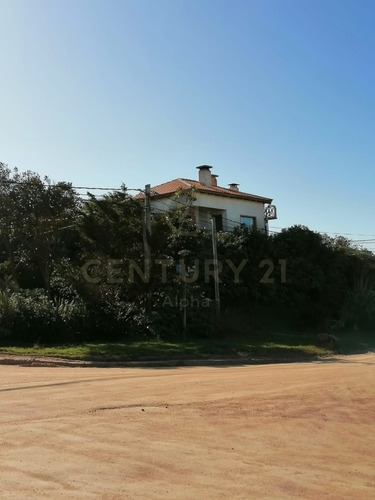 ¡hermosa Casa A 200 Mts Del Mar En Punta Del Diablo!