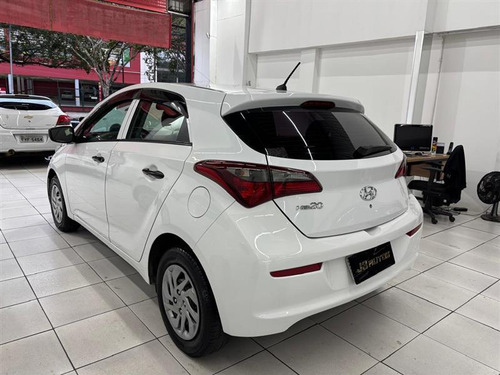 Hyundai HB20 1.0 UNIQUE 12V FLEX 4P MANUAL