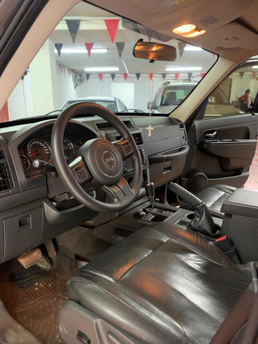 Imagen 7 de 10 de Jeep Cherokee 3.7 4x4