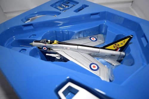 Avion Escala English Electric Lightning F1a Wattisham Corgi (Usado)