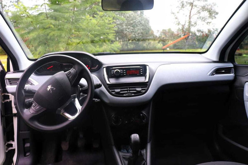 Peugeot 208 1.5 Allure 2014