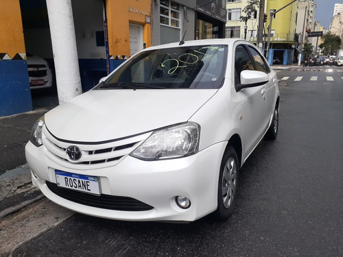 Imagem 6 de 9 de Toyota Etios Sedan X S 1.5 Automatico 2017 Completo