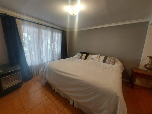 Se Vende Amplia Y Cómoda Propiedad Con Excelente Ubicación