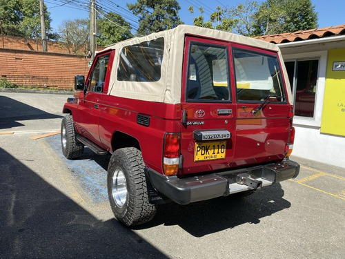 Imagen 5 de 21 de Toyota Land Cruiser 4500cc 1998